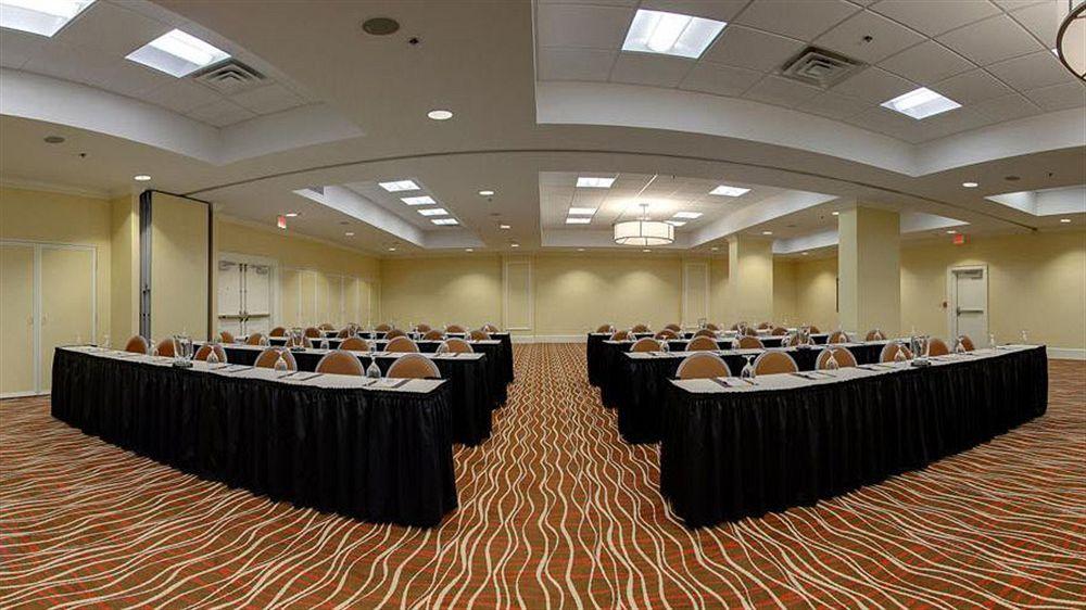 Four Points By Sheraton Suites Tampa Airport Westshore Exterior photo