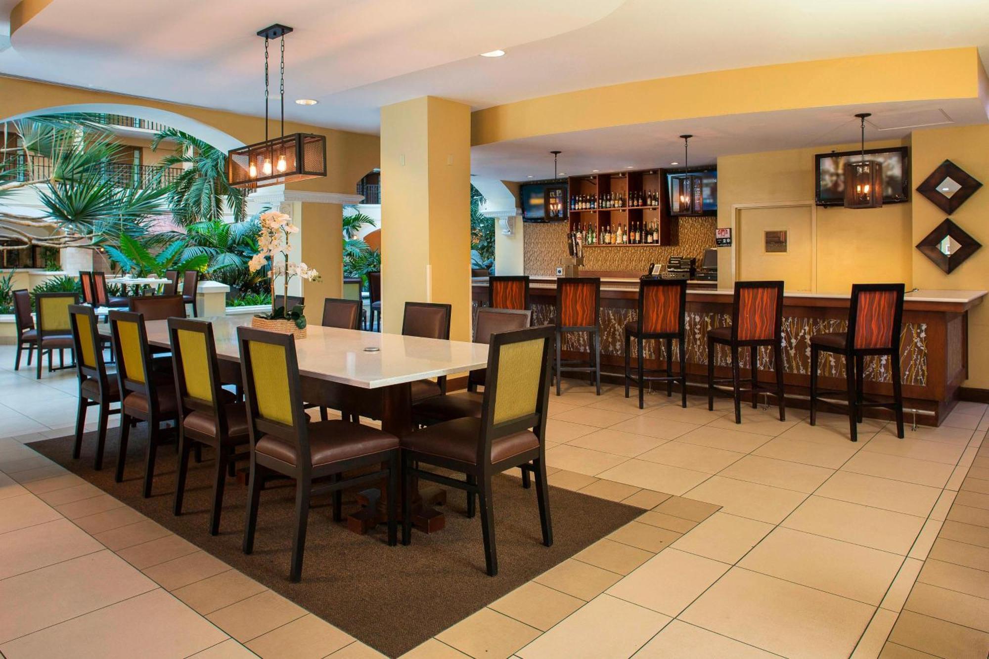 Four Points By Sheraton Suites Tampa Airport Westshore Exterior photo
